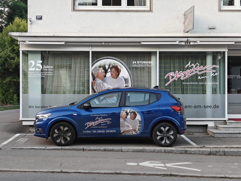 Büro des Pflegeteams am See in Lindau mit Firmenwagen